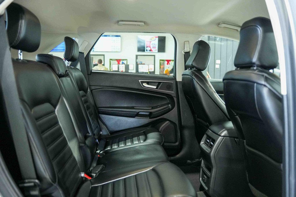 Used 2020 Ford Edge SEL w/ Cold Weather Package image 22