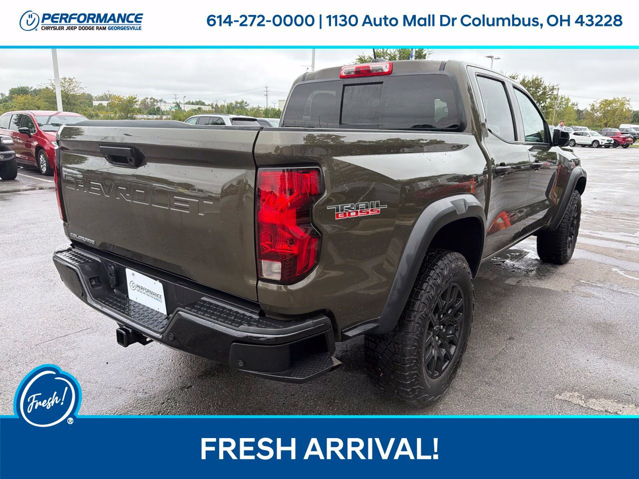 Used 2024 Chevrolet Colorado Trail Boss w/ Technology Package AWD/4WD image 11