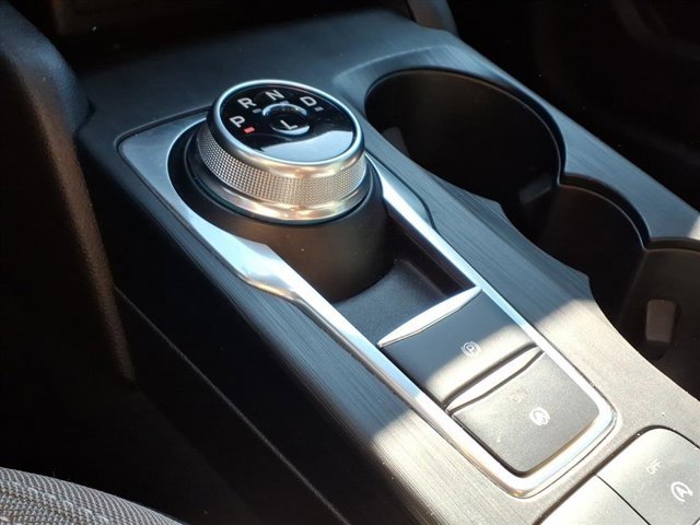 Used 2022 Ford Escape SE w/ Convenience Package image 16