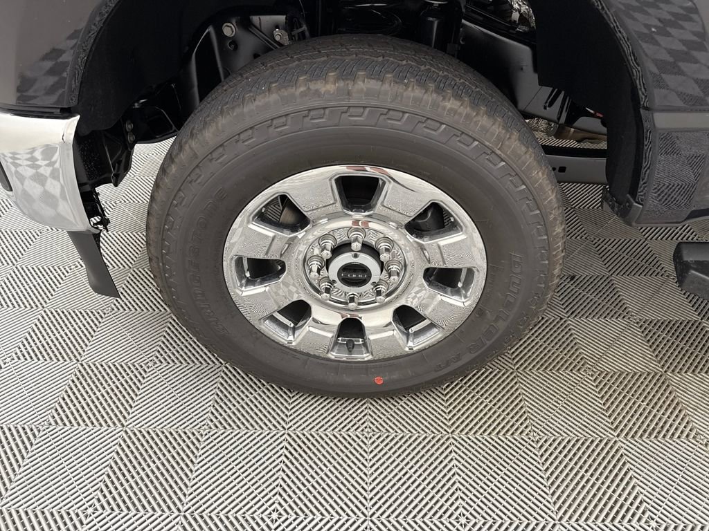 New 2026 Ford F250 Lariat image 16
