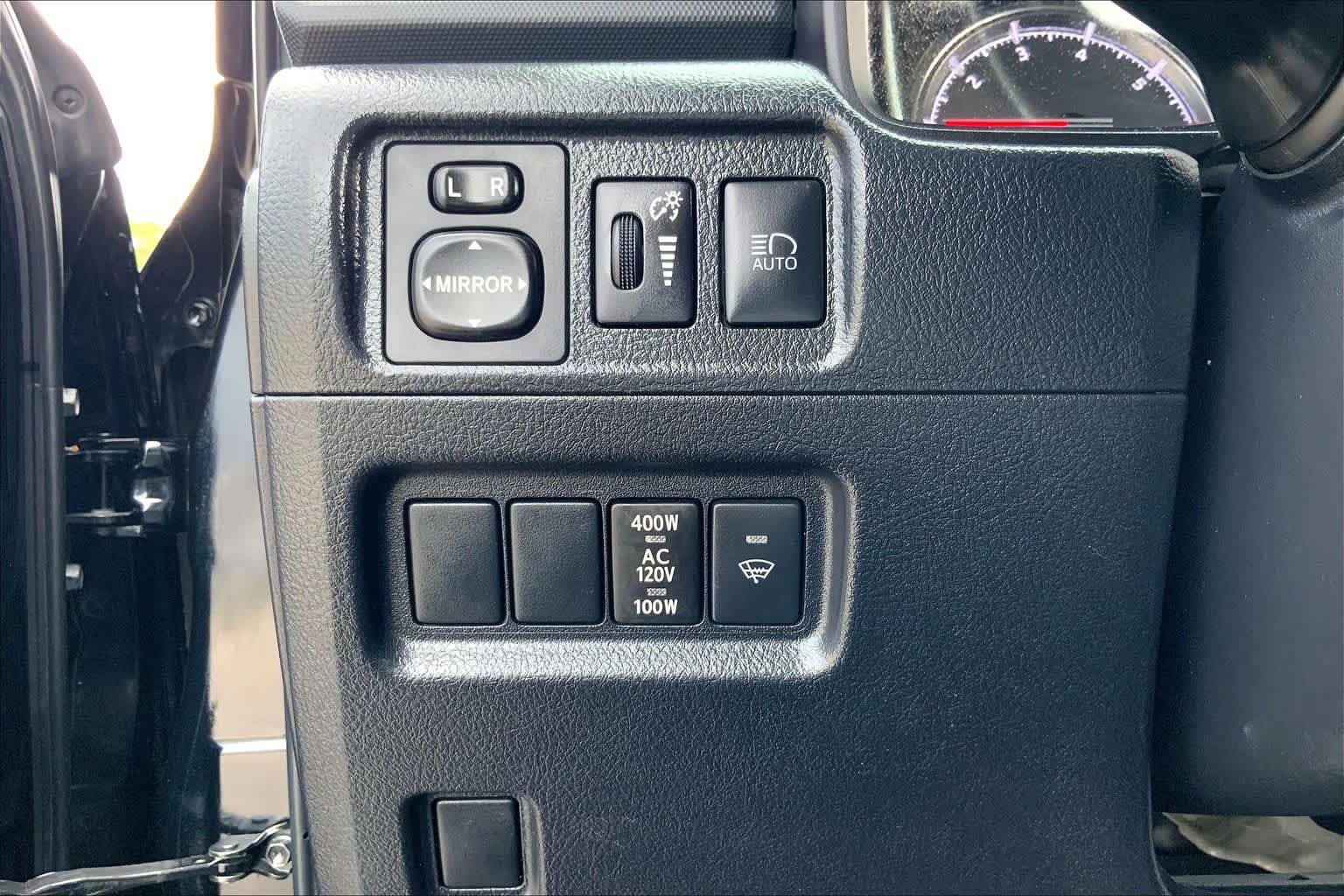 Used 2022 Toyota 4Runner TRD Sport AWD/4WD image 33