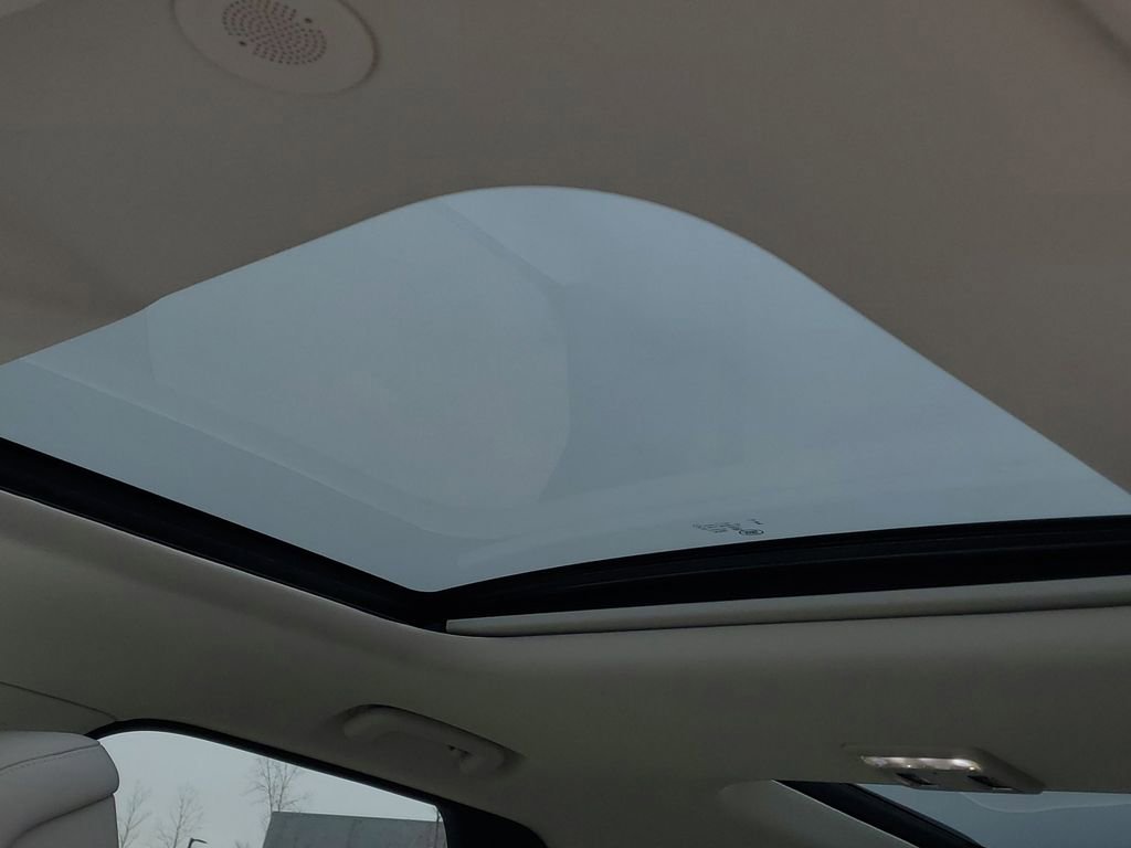 New 2026 Land Rover Discovery Dynamic SE image 9