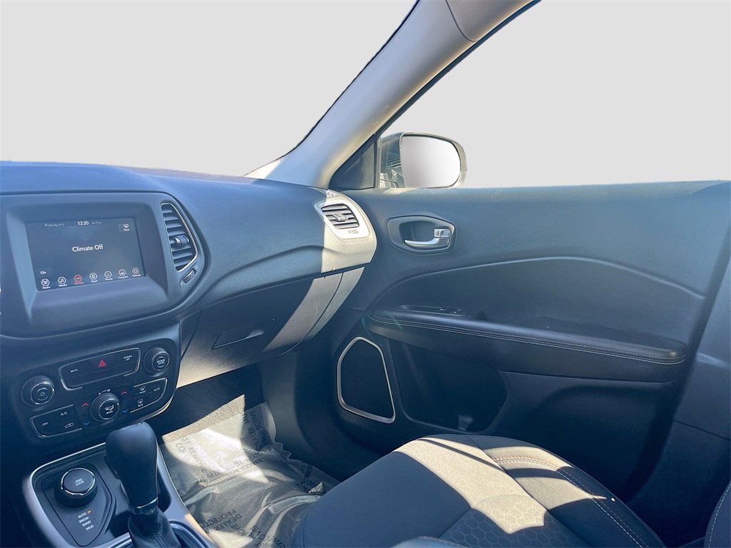 Used 2019 Jeep Compass Sport image 23