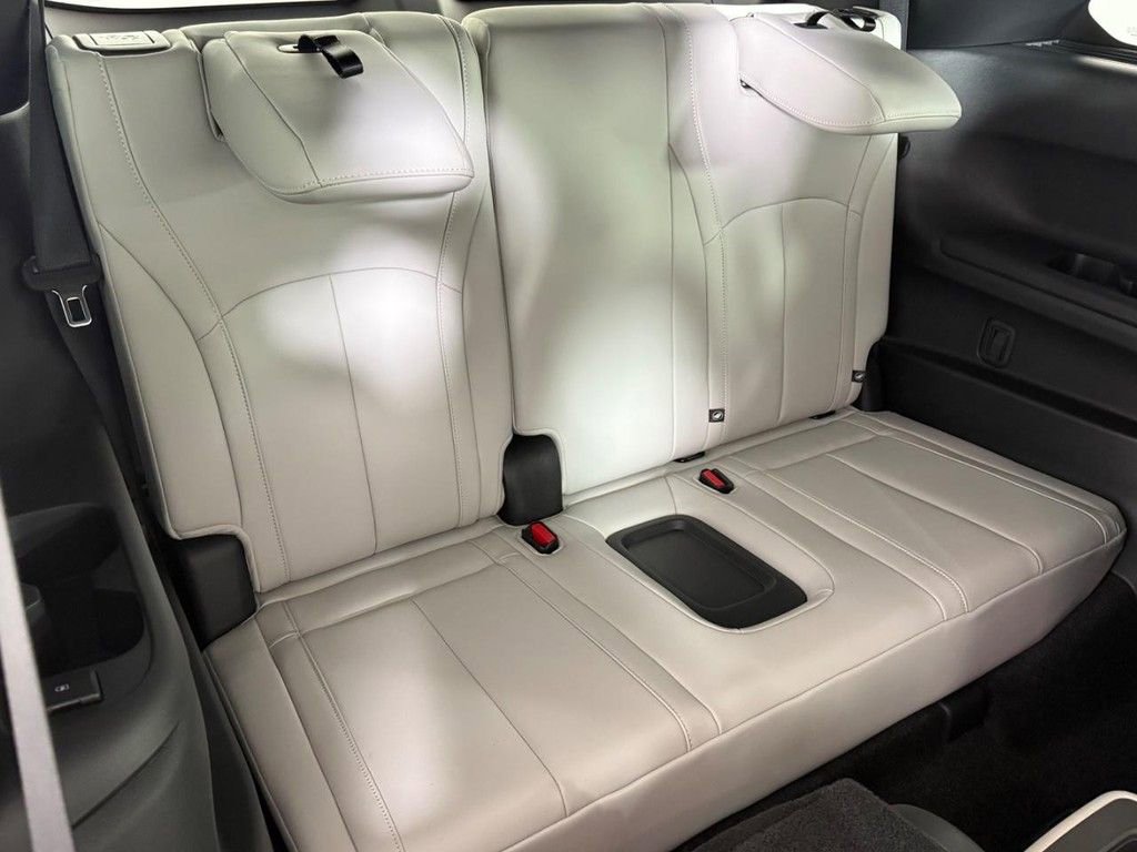 New 2026 INFINITI QX60 Autograph w/ Dark Cargo Package image 15