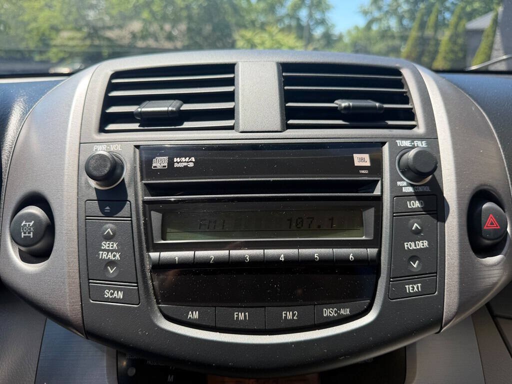 Used 2007 Toyota RAV4 Limited AWD/4WD image 18
