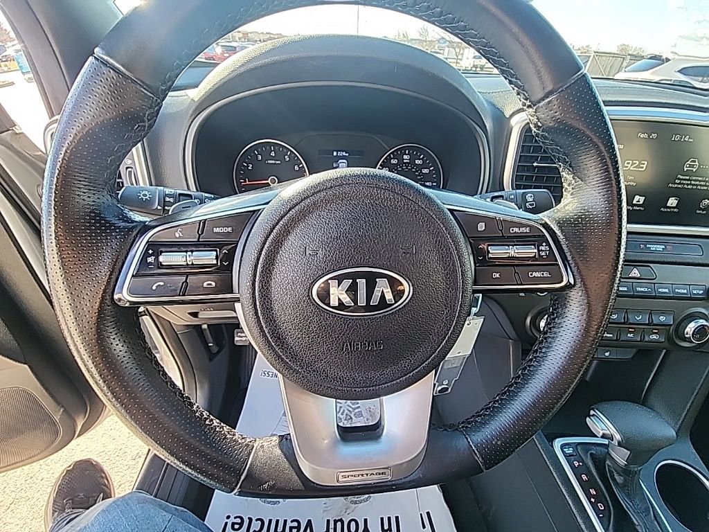 Used 2022 Kia Sportage Nightfall Edition image 16