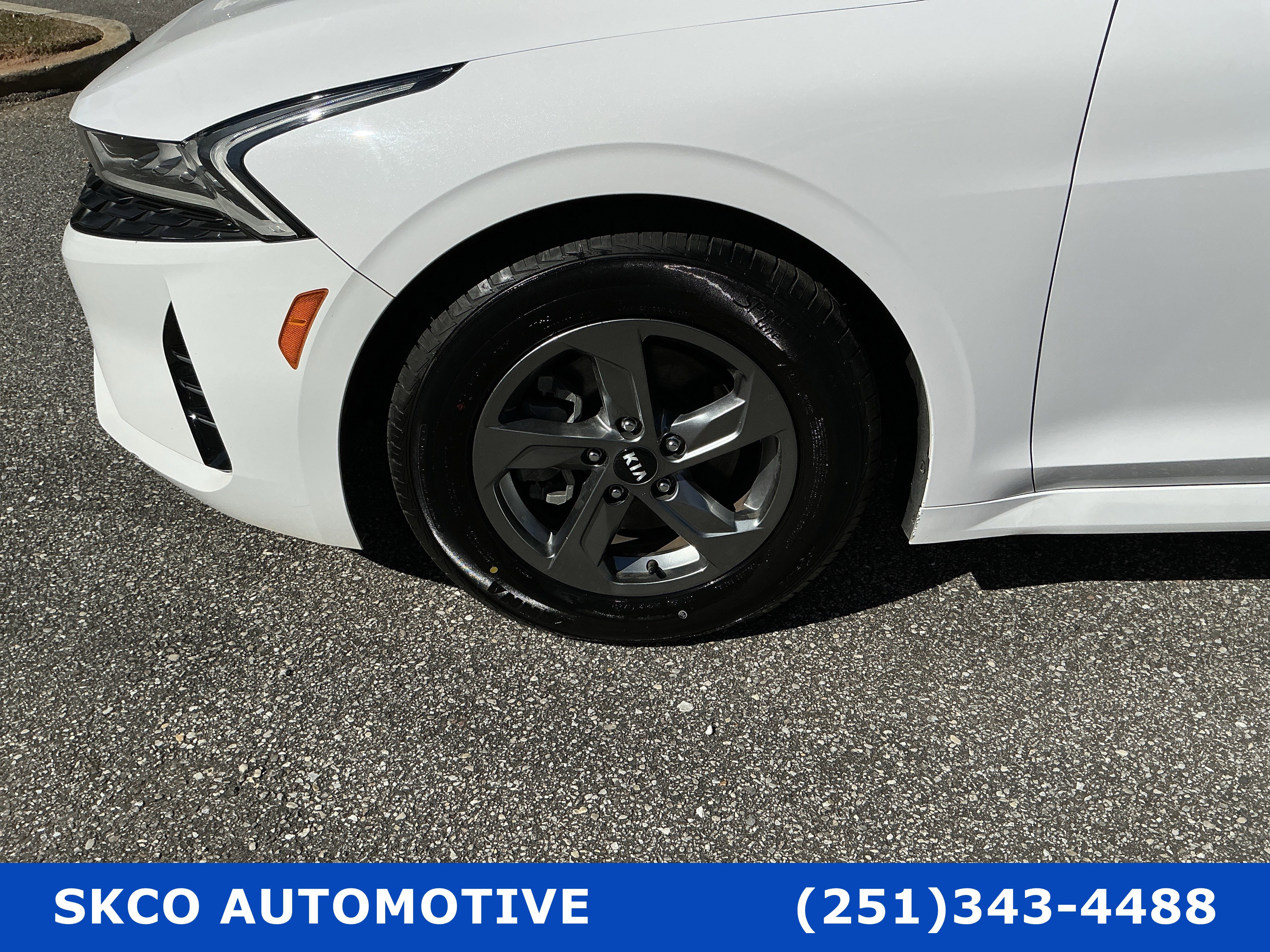 Used 2021 Kia K5 LXS image 9