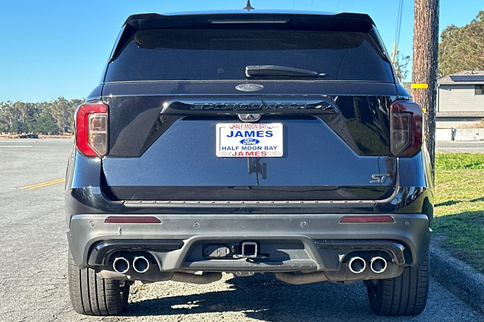 Used 2022 Ford Explorer ST w/ Equipment Group 401A image 4