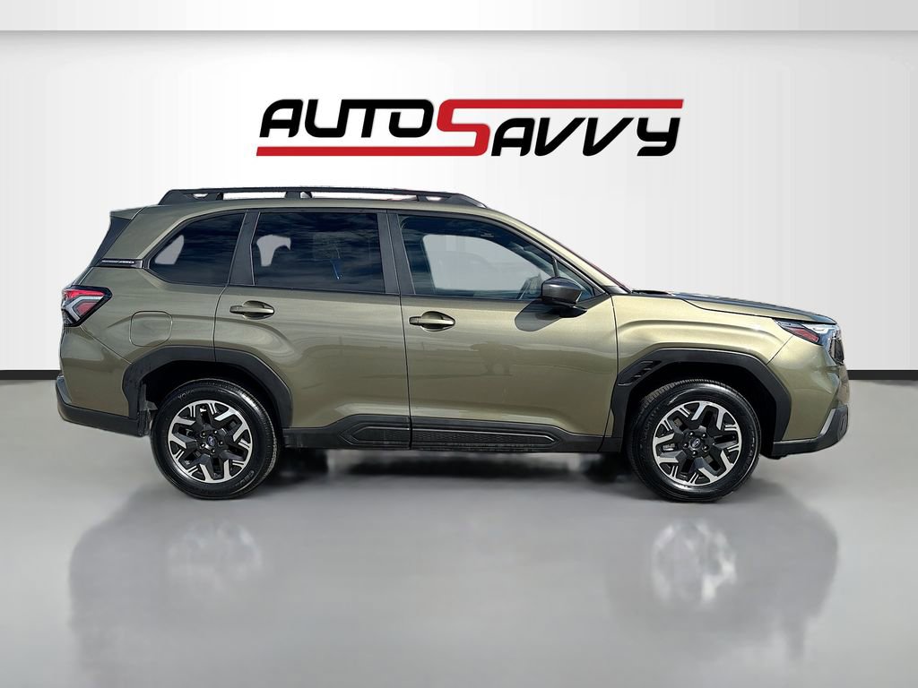 Used 2025 Subaru Forester Premium w/ Convenience Package #1 AWD/4WD image 8