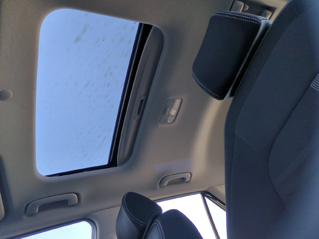 Certified 2025 Hyundai Venue SEL FWD image 19