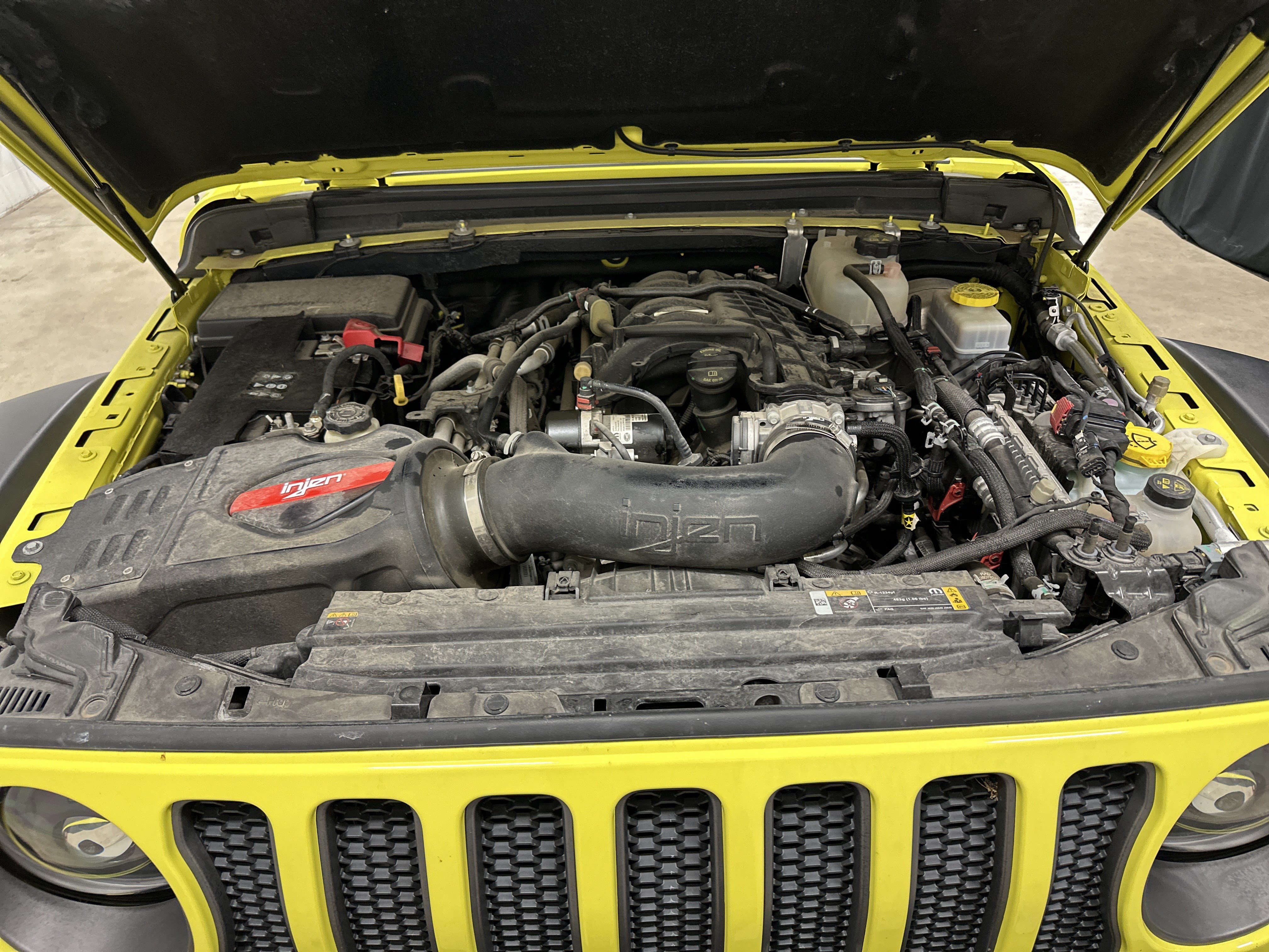 Used 2023 Jeep Wrangler Unlimited Rubicon w/ Safety Group AWD/4WD image 34