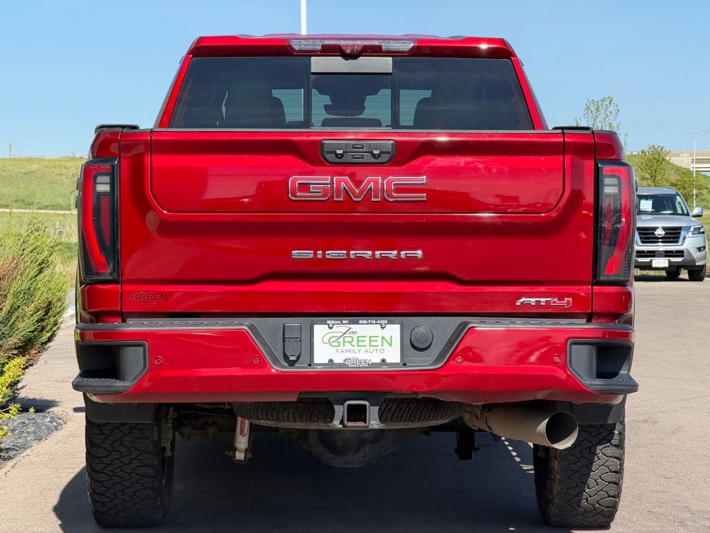 Used 2024 GMC Sierra 2500 AT4 w/ Technology Package AWD/4WD image 8