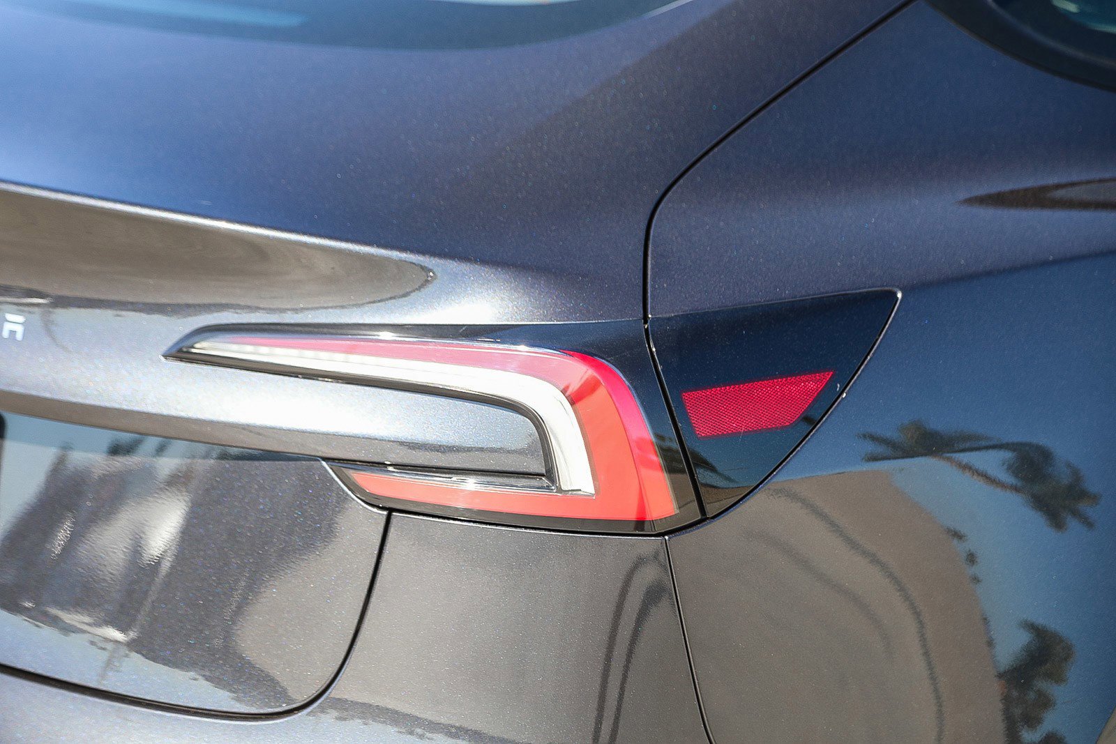 Used 2025 Tesla Model 3 Long Range image 9