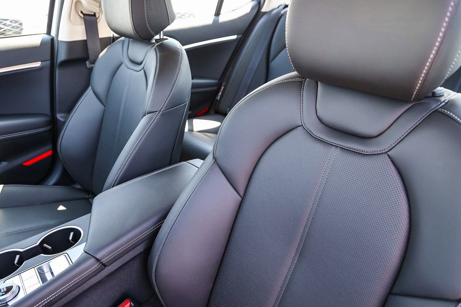 New 2026 Genesis G70 2.5T image 26