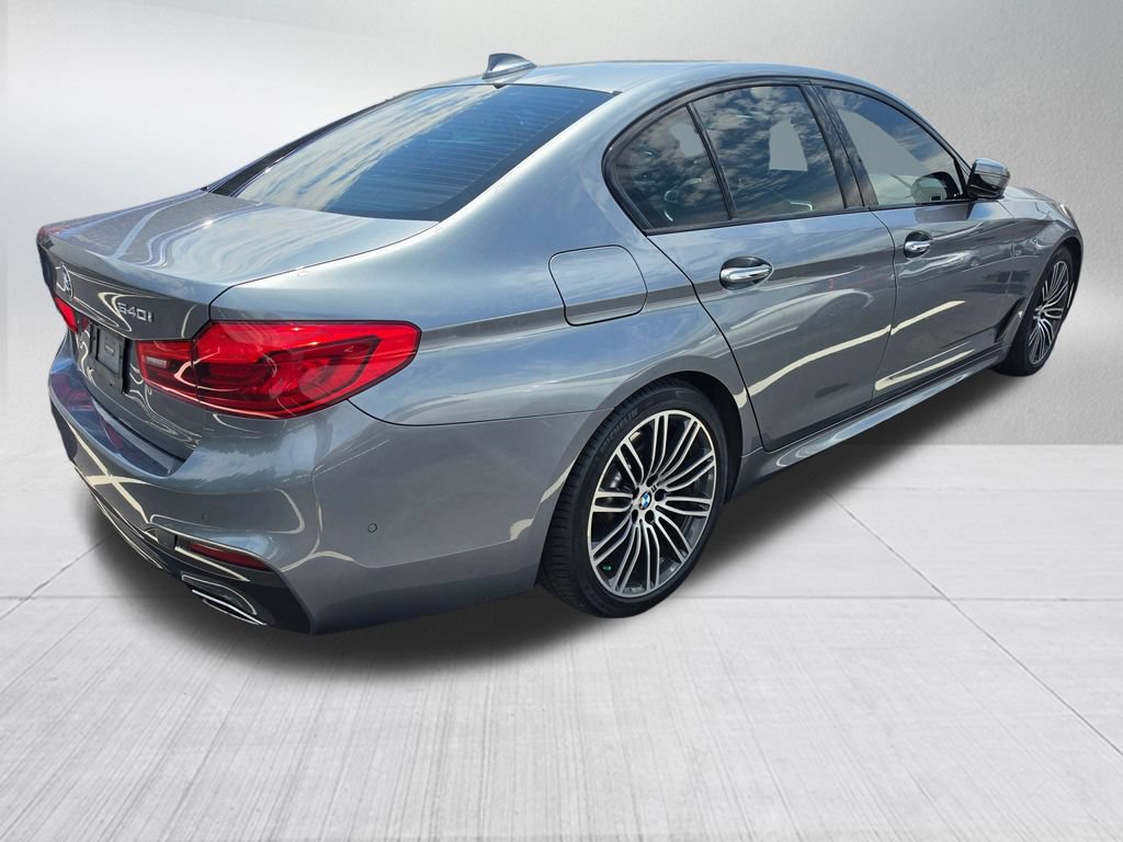 Used 2018 BMW 540i xDrive AWD/4WD image 4