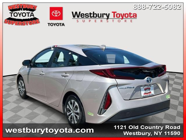 Certified 2022 Toyota Prius Prime LE FWD image 11