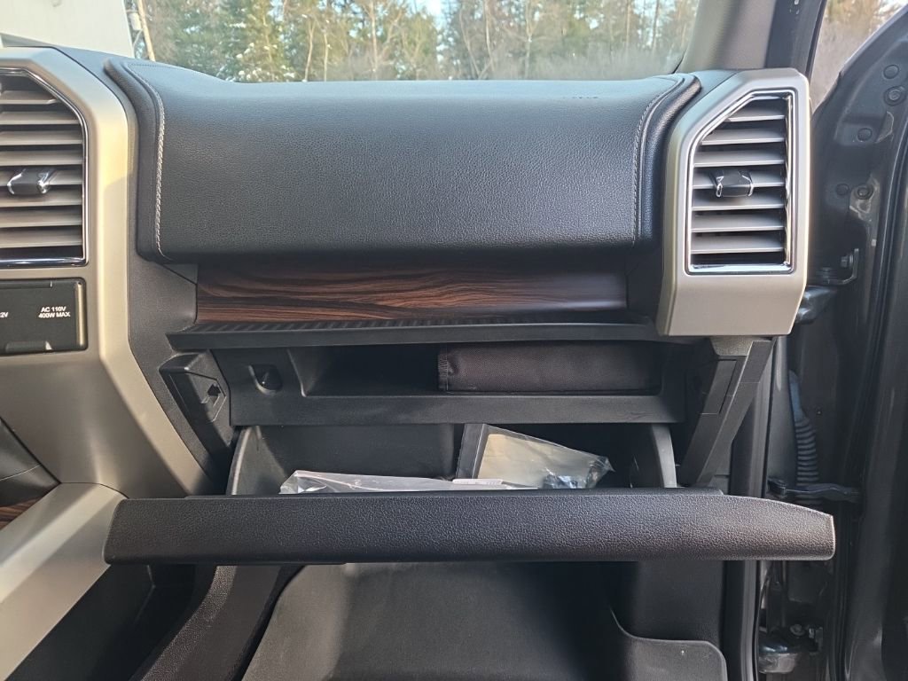 Used 2016 Ford F150 Lariat image 40