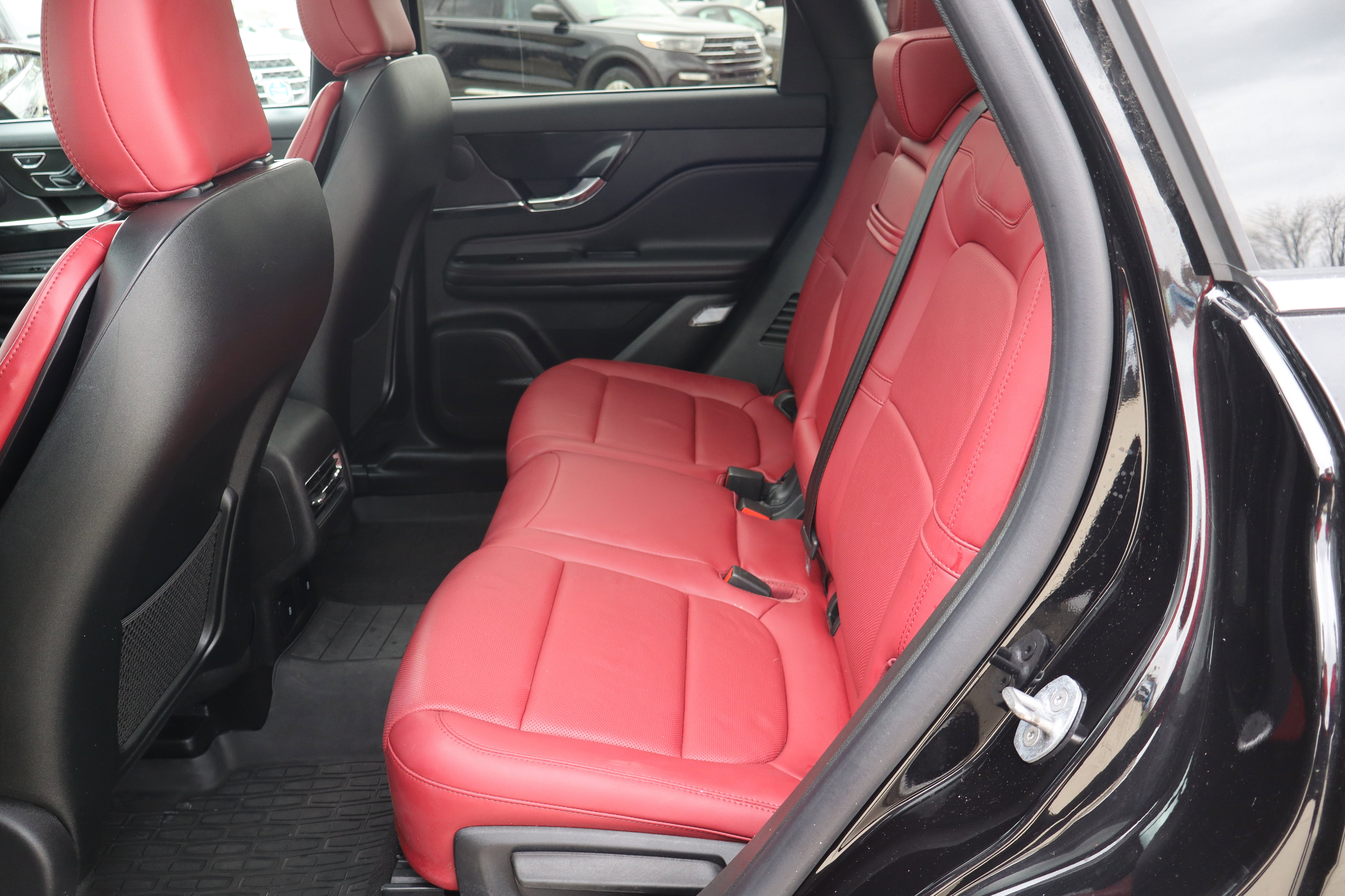 Used 2025 Lincoln Corsair Reserve AWD/4WD image 11