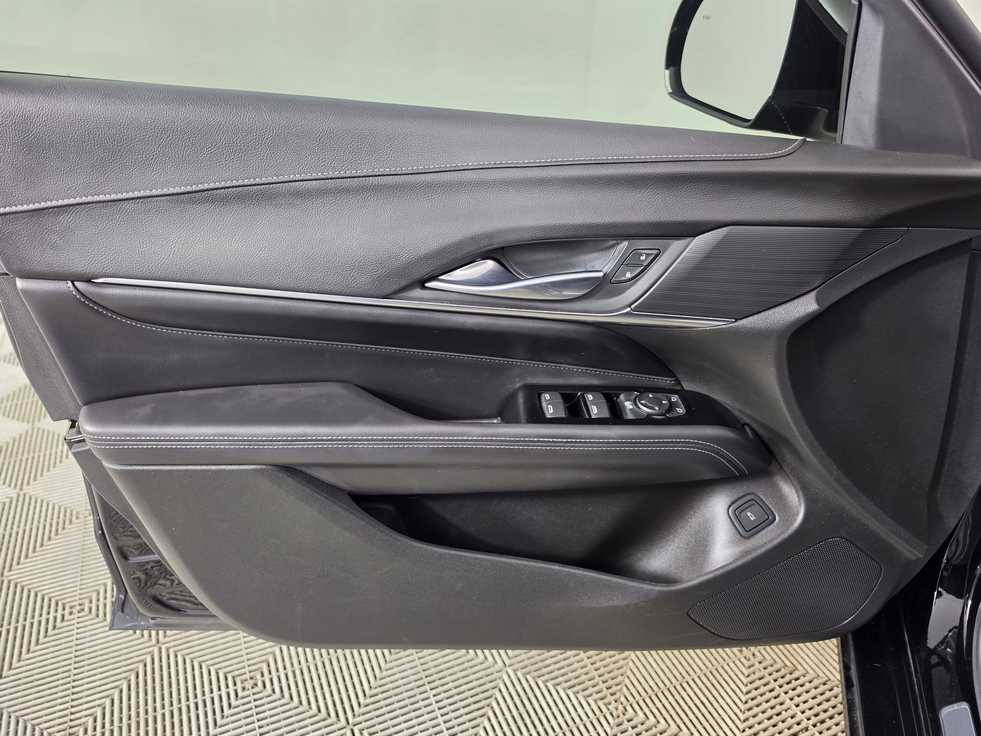 Used 2023 Cadillac CT4 Luxury RWD image 18