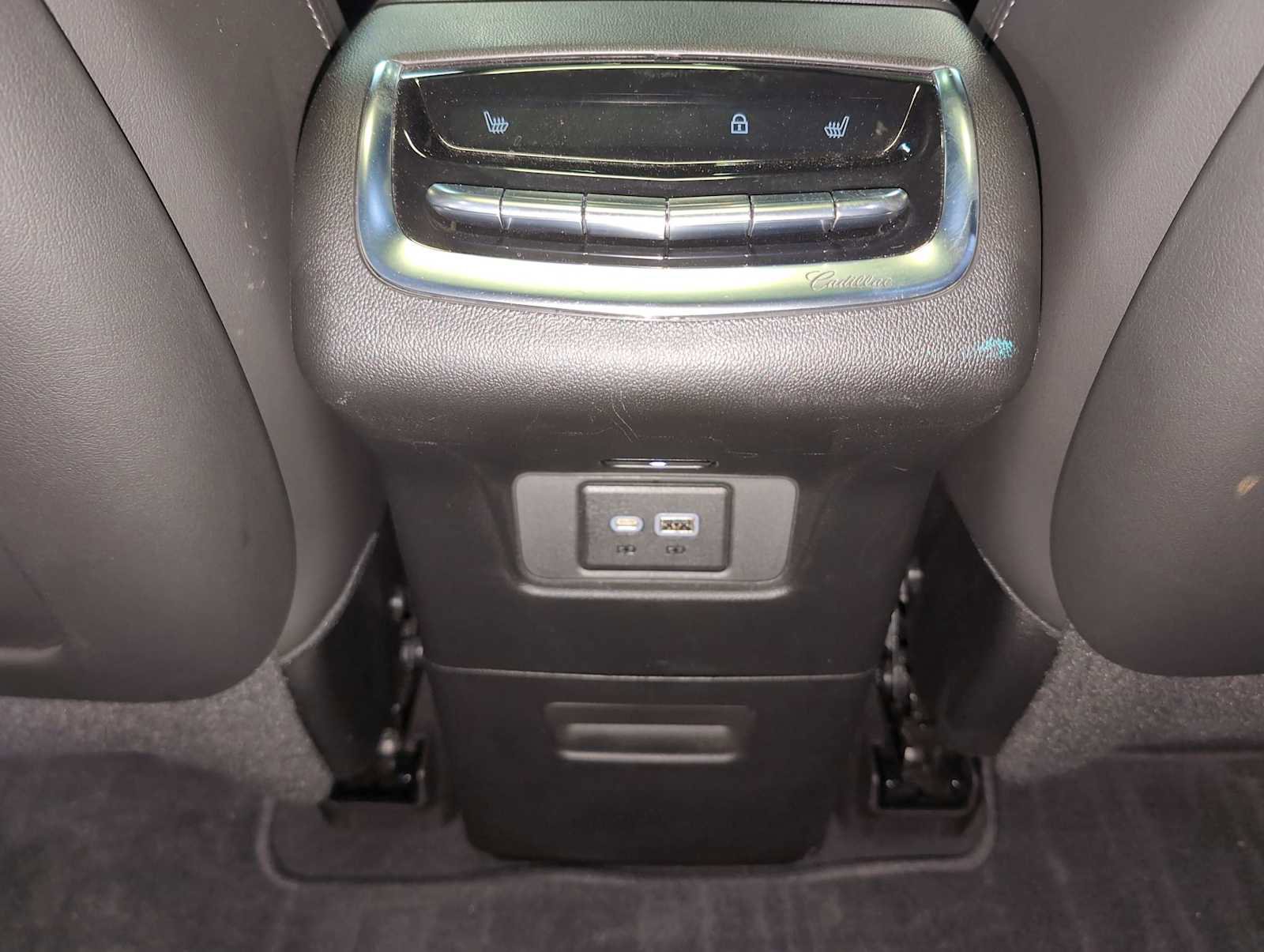 Used 2023 Cadillac XT6 Sport image 22