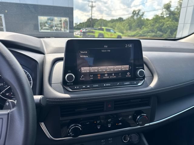 Used 2026 Nissan Rogue S AWD/4WD image 14