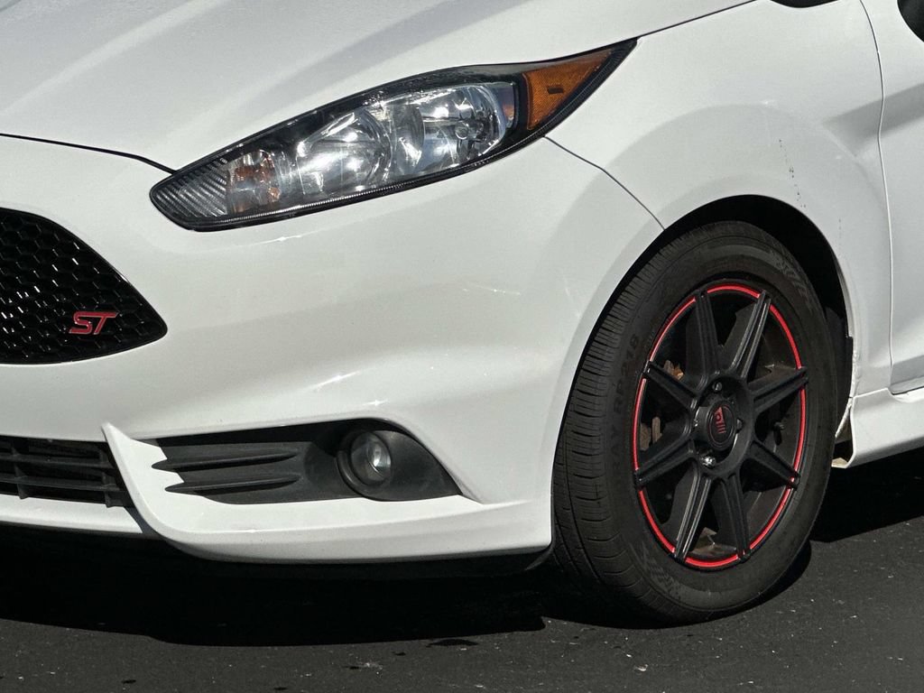 Used 2015 Ford Fiesta ST FWD image 8