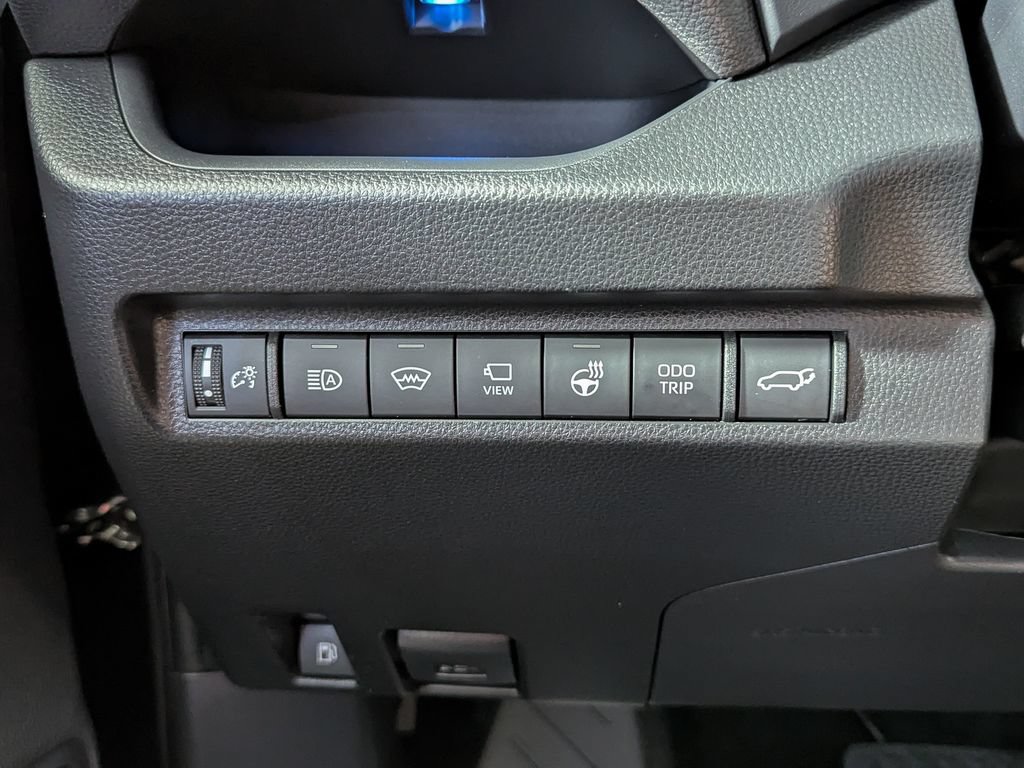 Used 2024 Toyota RAV4 XSE w/ Premium Package AWD/4WD image 27