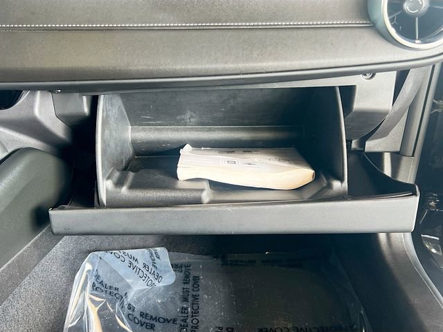 Used 2021 Chevrolet Camaro LT image 31