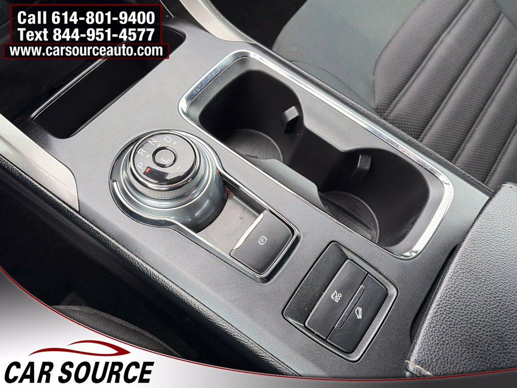 Used 2019 Ford Fusion SE FWD image 22