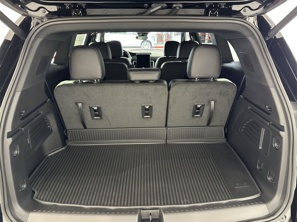 New 2026 GMC Acadia Elevation w/ Elevation Premium Package FWD image 26