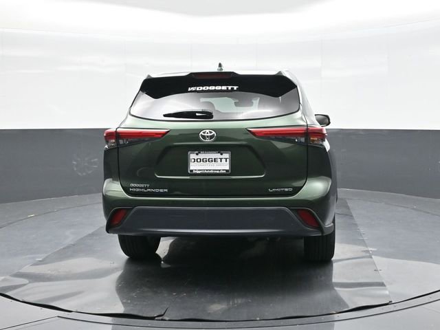 Used 2023 Toyota Highlander Limited FWD image 11