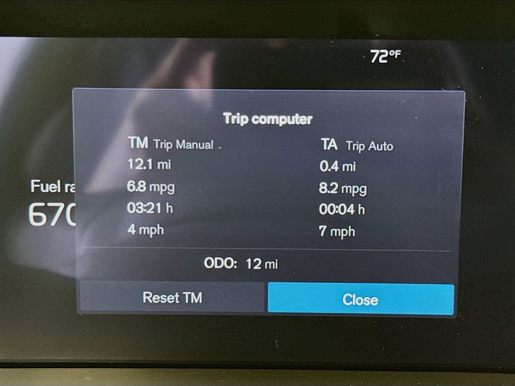 New 2026 Volvo XC60 B5 Ultra w/ Climate Package PRO image 12