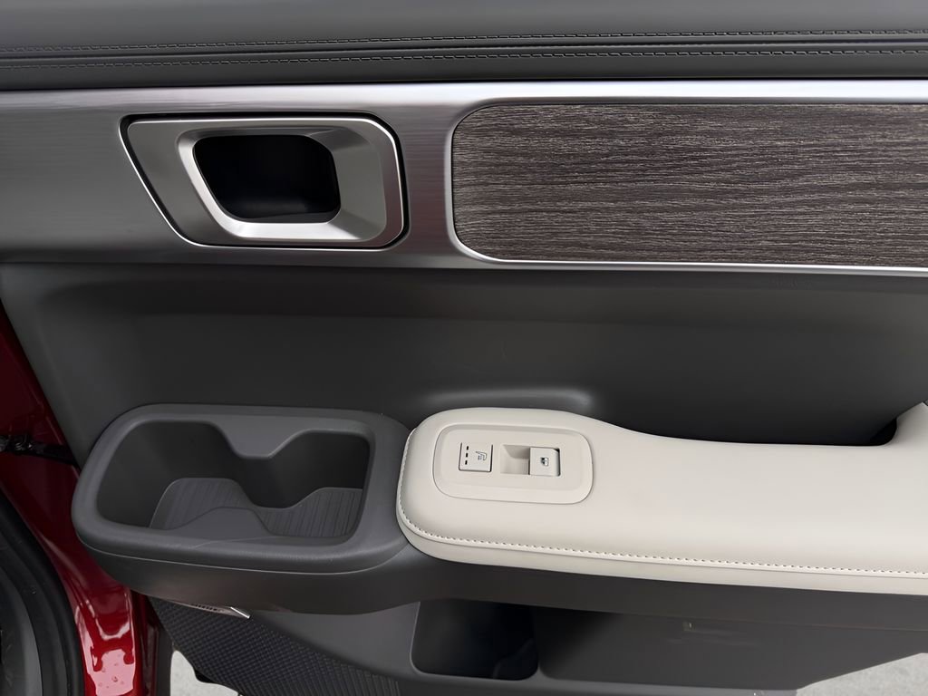 Used 2025 Hyundai Santa Fe Calligraphy image 23