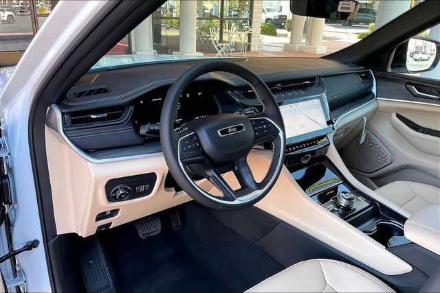 New 2026 Jeep Grand Cherokee L Limited AWD/4WD image 6