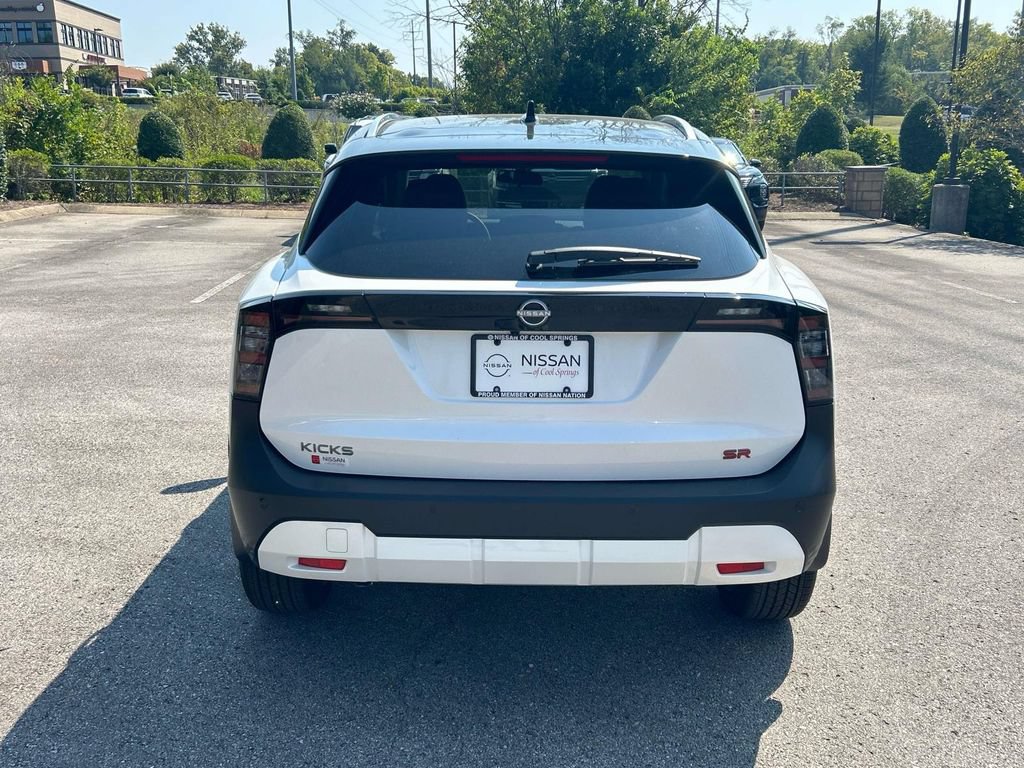 New 2026 Nissan Kicks SR FWD image 6