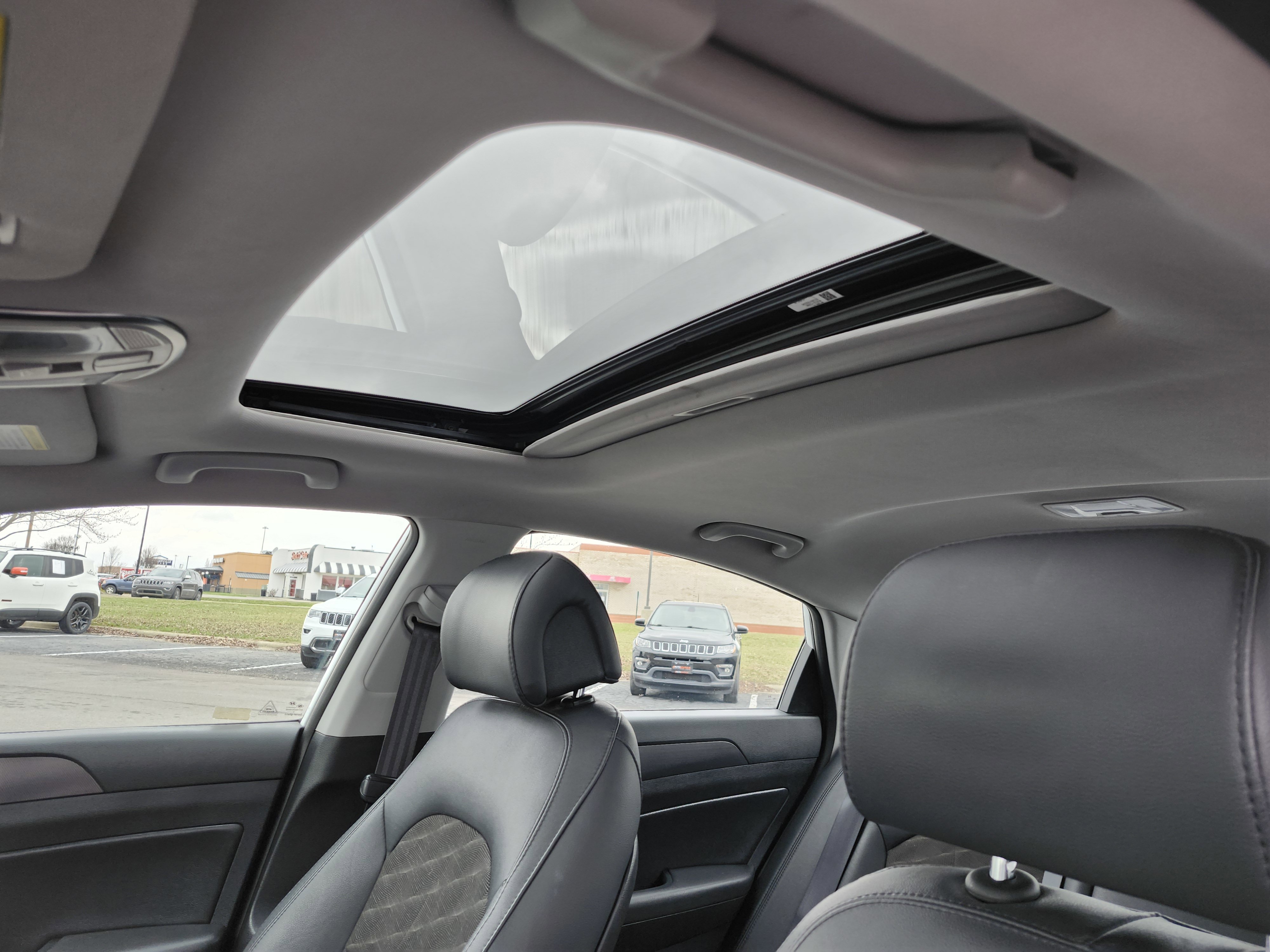 Used 2017 Hyundai Sonata Sport w/ Value Edition Package 02 image 2