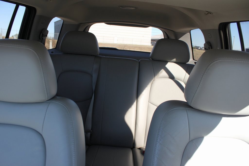 Used 2011 Chevrolet HHR LT w/ LT Preferred Equipment Group image 14