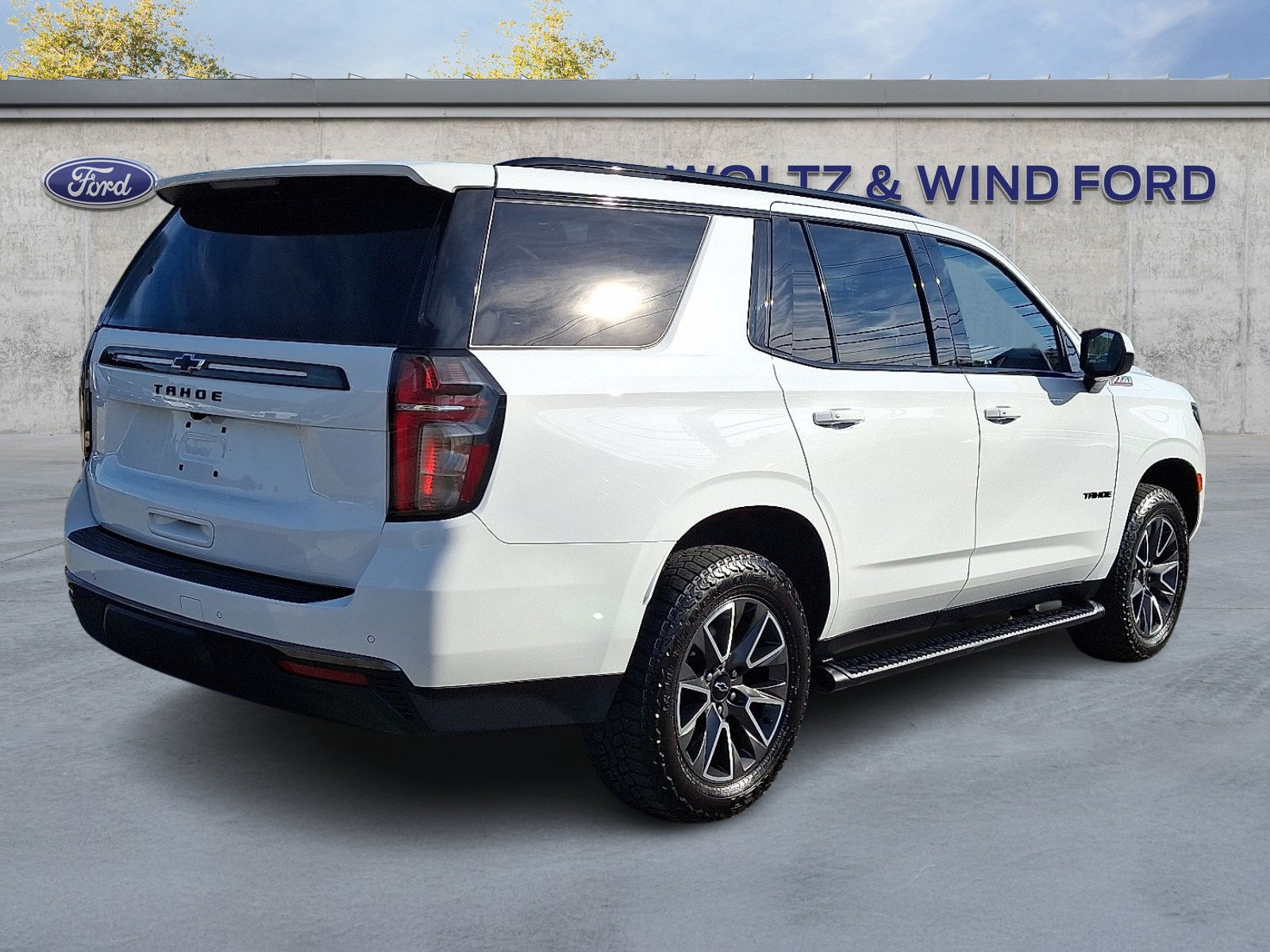 Used 2022 Chevrolet Tahoe Z71 AWD/4WD image 6