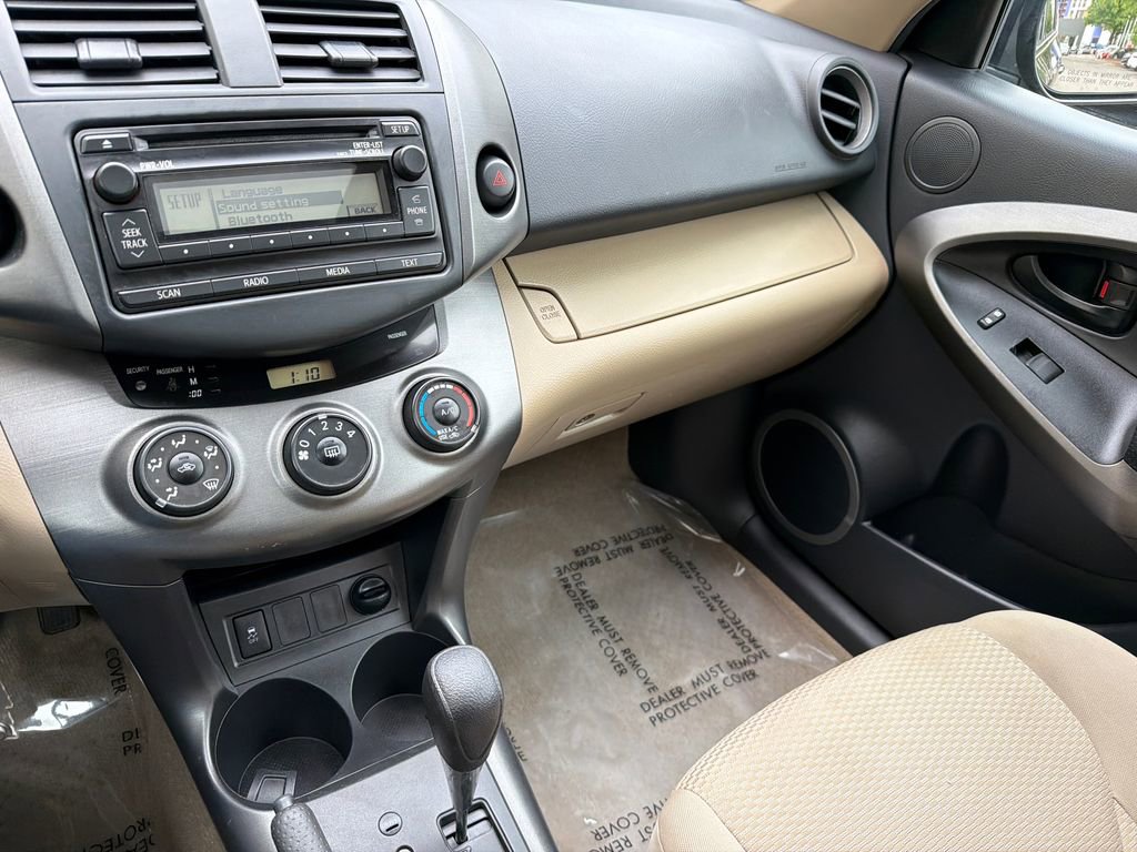 Used 2012 Toyota RAV4 4WD w/ Upgrade Value Pkg image 17