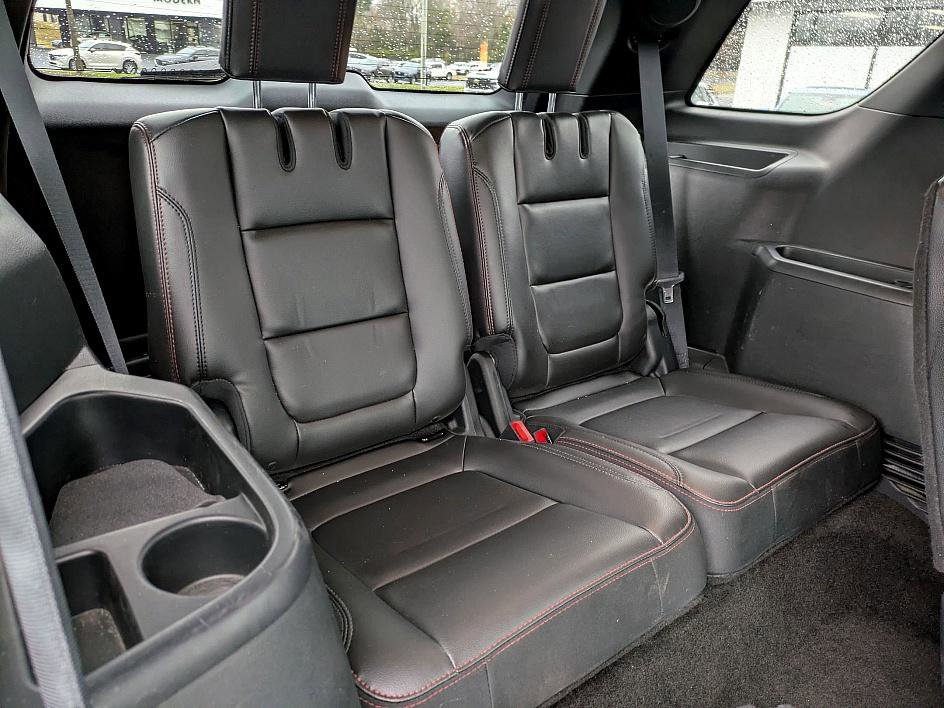 Used 2018 Ford Explorer Sport w/ Equipment Group 401A image 7