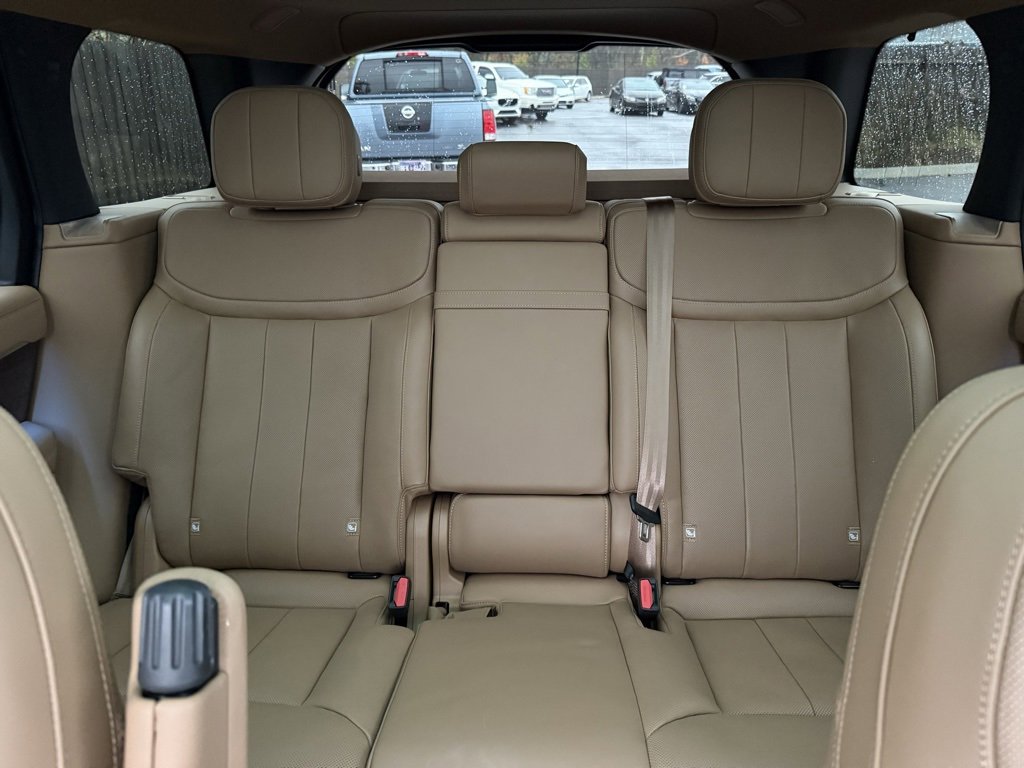 Certified 2023 Land Rover Range Rover SE image 31