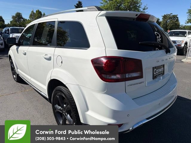 Used 2020 Dodge Journey Crossroad FWD image 7