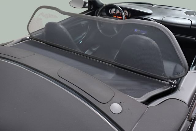 Used 2001 Porsche 911 Carrera 4 image 18