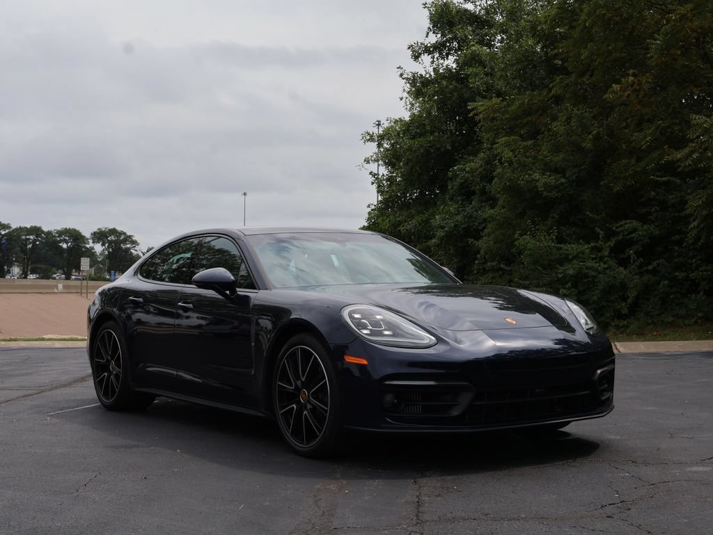 Certified 2023 Porsche Panamera 4 Platinum Edition AWD/4WD image 11