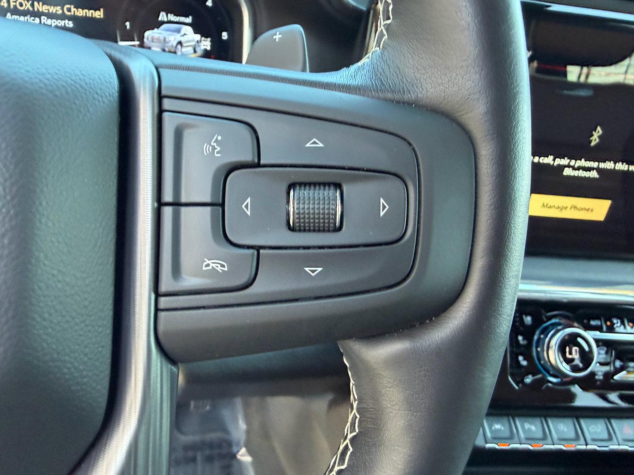 Used 2024 GMC Sierra 1500 Denali Ultimate image 32