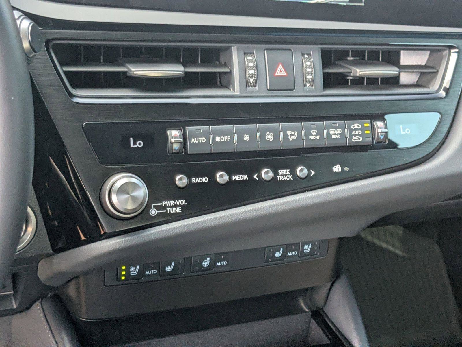 Used 2025 Lexus ES 350 w/ Premium Package FWD image 14