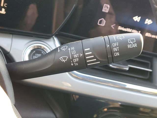 Used 2025 Chevrolet Trax LT w/ LT Convenience Package image 19