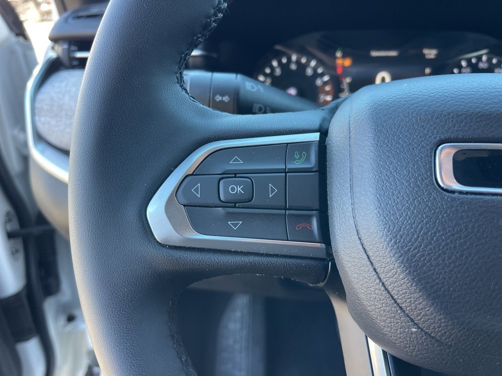 Certified 2024 Jeep Compass Latitude image 17