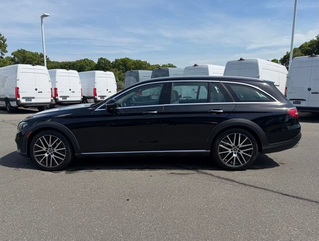 Used 2022 Mercedes-Benz E 450 4MATIC All-Terrain Wagon image 4