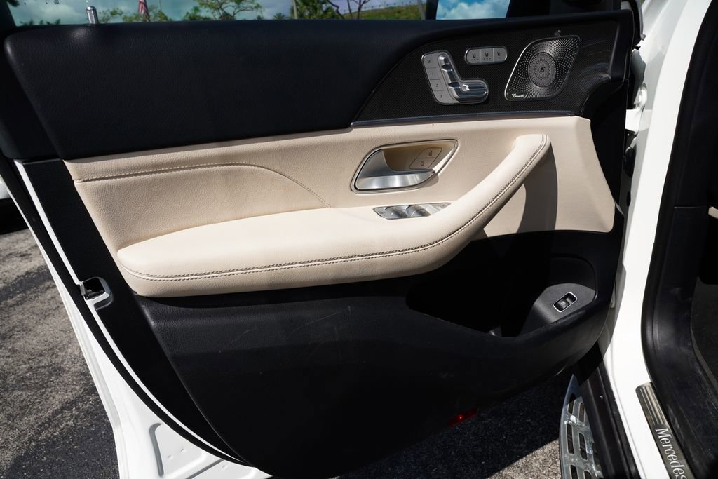 Used 2021 Mercedes-Benz GLE 580 4MATIC image 33